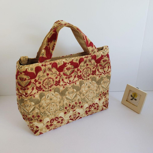 SALE 点と線模様製作所 リスノモリ ベージュ 2wayパニーニ風 刺繍生地  