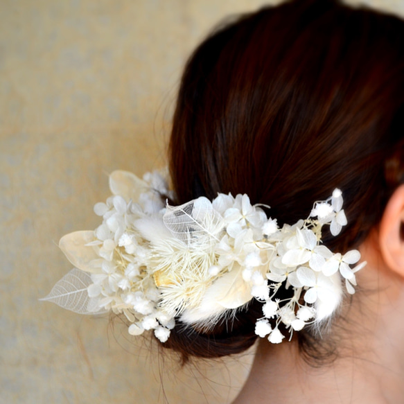 和装_髪飾り_振袖＿白色<ハーフ花冠>純白(成人式_結婚式_プリザーブドフラワー_髪飾り_着物_振袖_袴) 2枚目の画像