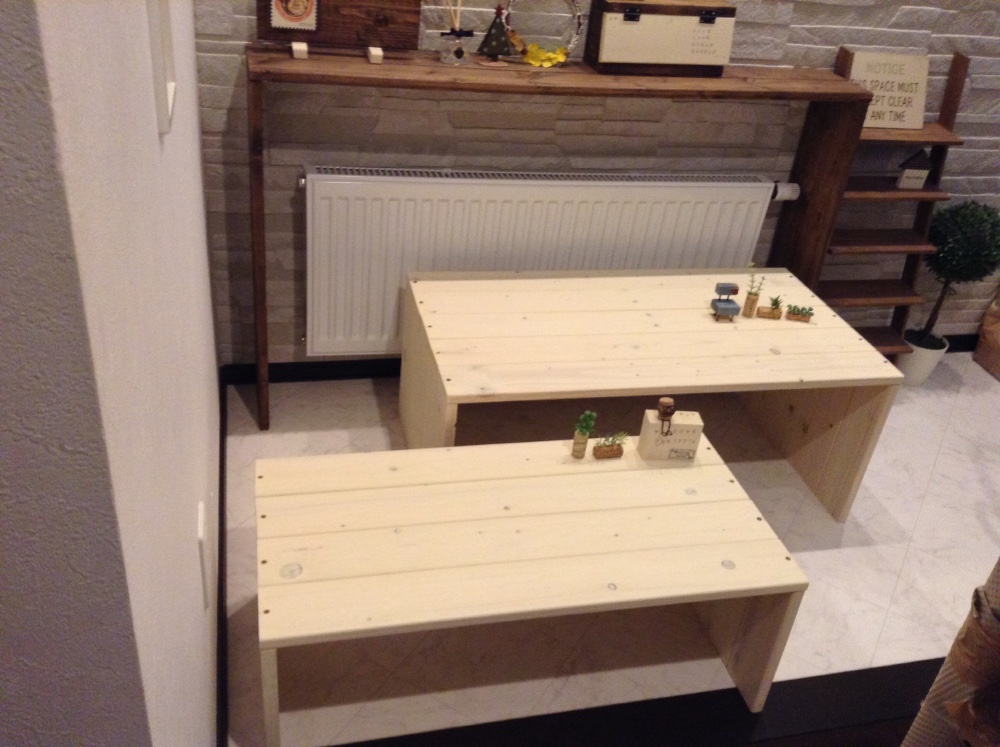 カフェ風テーブル2セット【ホワイト】 14,100円