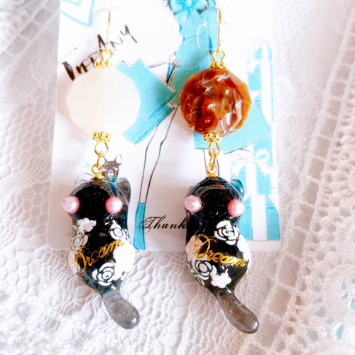 大人カラーの猫ちゃんピアス♡ ピアス（その他） 中止キャンセルOHI