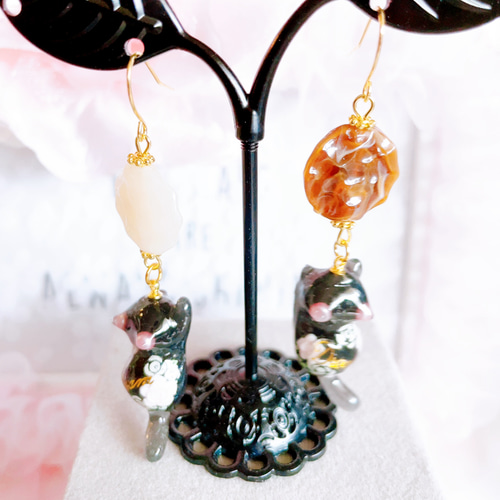 大人カラーの猫ちゃんピアス♡ ピアス（その他） 中止キャンセルOHI