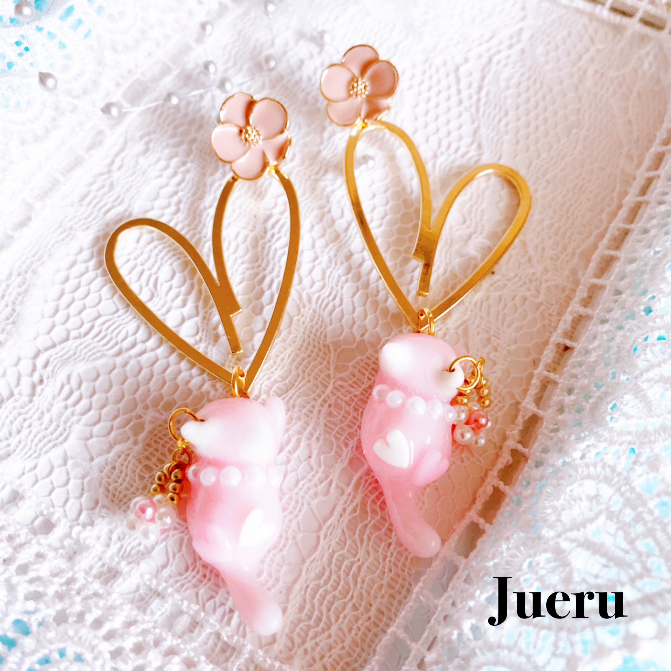 優しいピンクのキラキラ スパークリング ジュースの猫ちゃんカップ ピアス♡ スパークリング 優しいピンクのキラキラ ジュースの猫ちゃんカップ ピアス♡