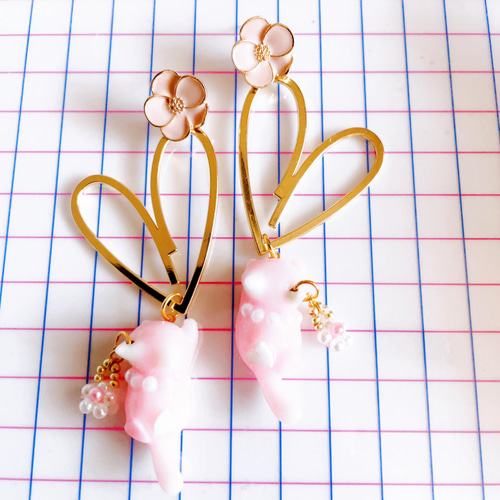 めちゃめちゃ可愛い猫ちゃんピアス♡ ピアス（その他） 中止キャンセル