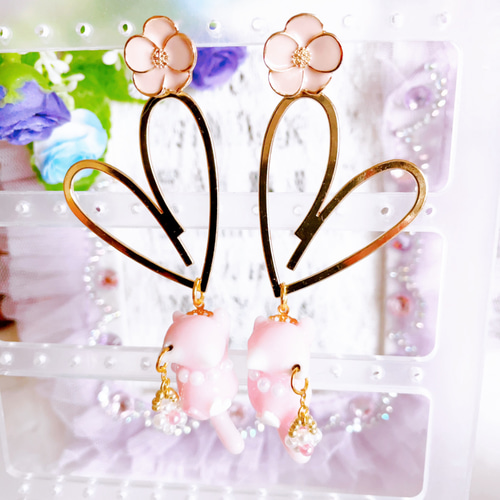 めちゃめちゃ可愛い猫ちゃんピアス♡ ピアス（その他） 中止キャンセル