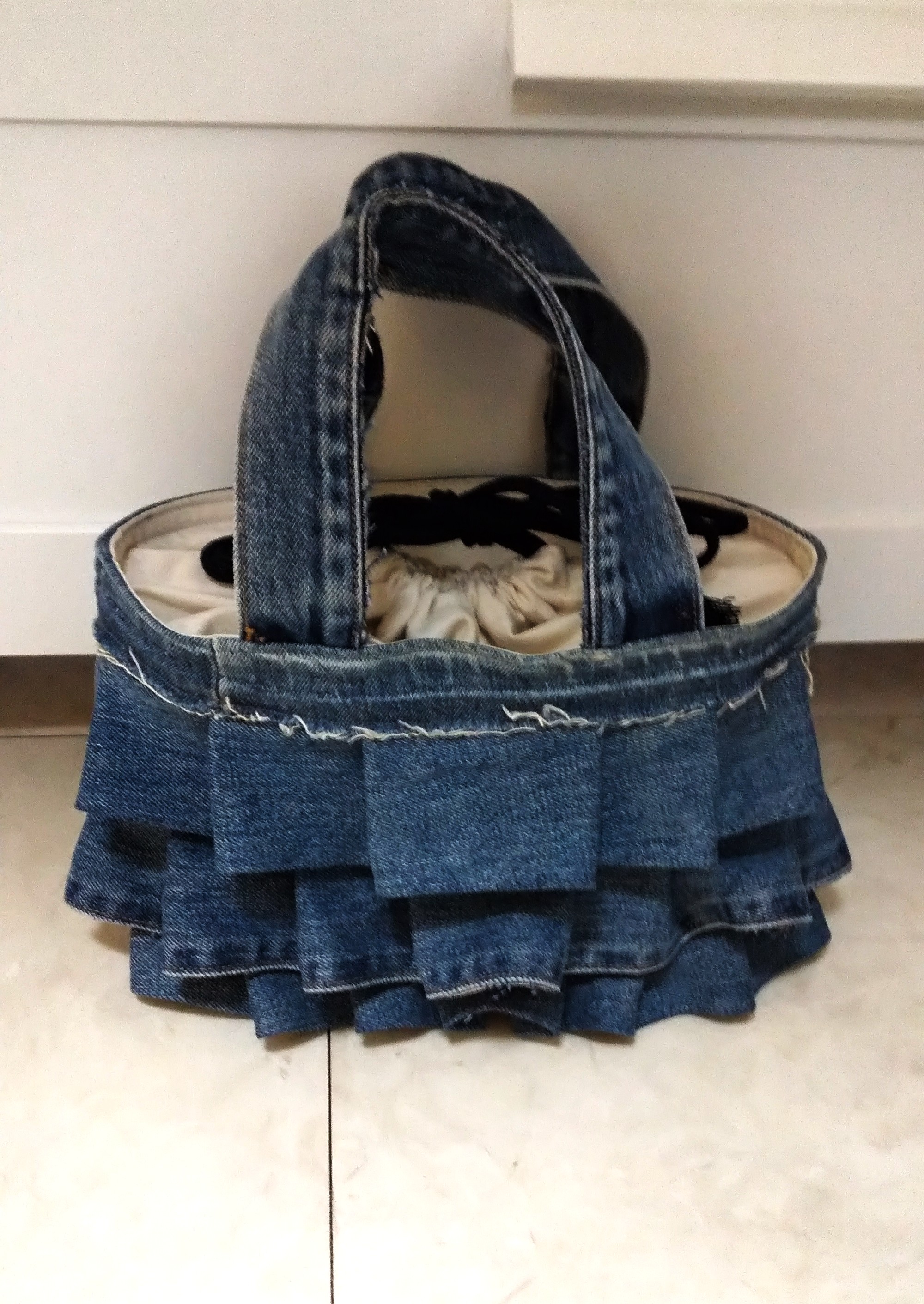 フリルトートバッグ ハンドメイド デニムリメイク｜Yahoo!フリマ