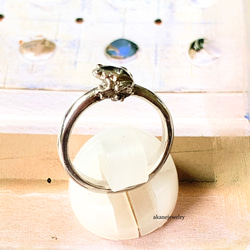 小さな小さなカエルの指輪　 9枚目の画像