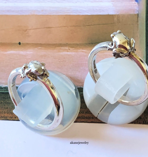 ダイヤモンドと小さなカエルの指輪　４月のカエル 5枚目の画像