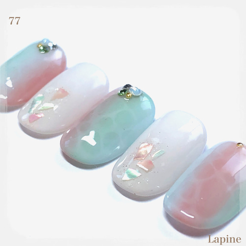 77 ネイルチップ グラデーション 水面模様 ピンク グリーン ブルー  