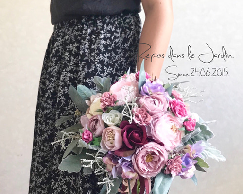 ワインレッド×くすみピンククラッチブーケ☆ブートニア 受注商品】ダスティミラー×オールドローズ くすみピンクのクラッチ