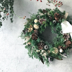 φ32.0〜33.0㎝ ナッツと実＆フレッシュグリーンのクリスマスリース