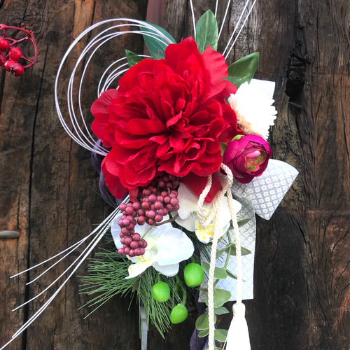 胡蝶蘭×シャクヤクの縦長お正月 しめ縄飾り//朱雀 しめ縄・しめ飾り le