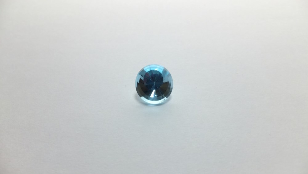 ブルートパーズの変則ルーレット・カット