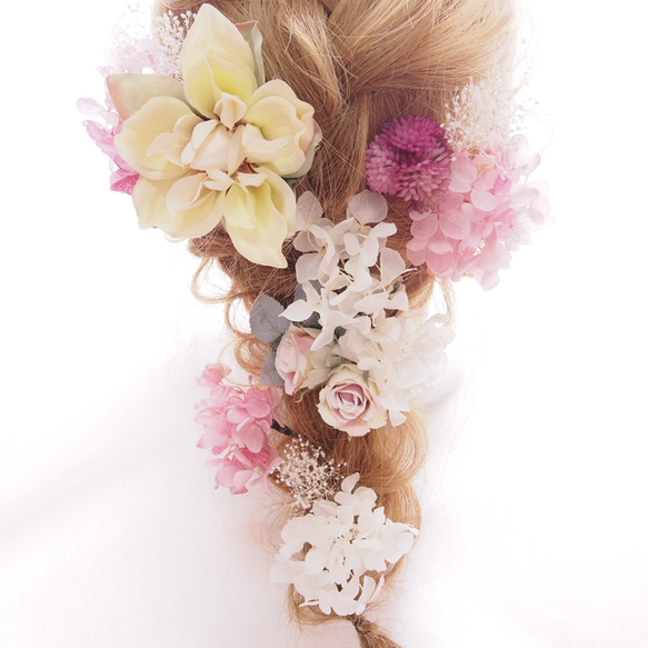 ダリアとピンクのプリザーブドフラワーの紫陽花とかすみ草のヘッドドレス♡ 1枚目の画像