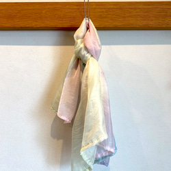 虹染め　シルク布　スカーフ　インテリア 9枚目の画像