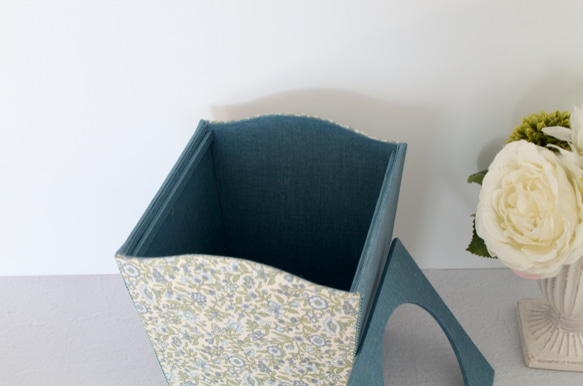 【カルトナージュ】卓上ダストボックス　ゴミ箱　moda 花柄　ブルー　コンパクトサイズ 4枚目の画像