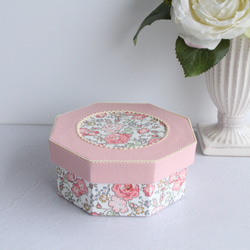 六角形のカルトナージュボックス　ローズ　バラ　花柄　フランスアンティーク　箱 フランスお花がかわいいカルトナージュボックスはかわいい