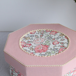【カルトナージュ】八角形の小箱　リバティ　インテリアボックス　小物入れ　花柄　ピンク 3枚目の画像