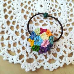 刺繍糸アクセサリー花毬【ヘアゴム】 1枚目の画像