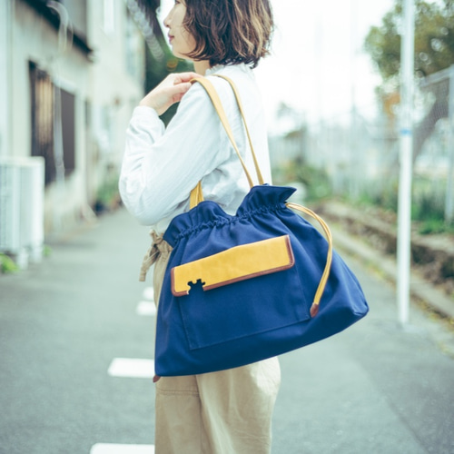 帆布と革のパズルしぼりトート A4 巾着型 レザー×キャンバス
