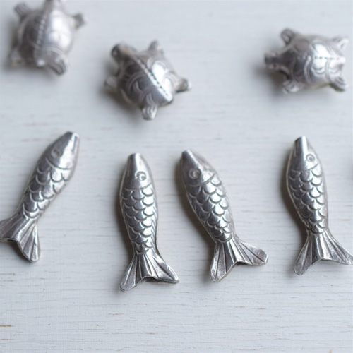 カレン族シルバービーズ「魚」「カメ」 ビーズ Felicita 通販 11041144
