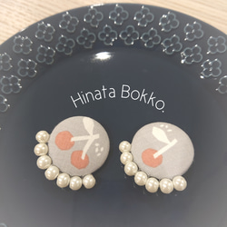 さくらんぼとホワイトパールのイヤリング.*･ﾟ　.ﾟ･*.HINATA BOKKO. 2枚目の画像