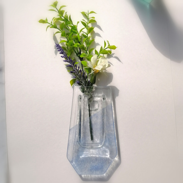 壁掛け花入れ　花器　フラワーベース ガラス壁掛け花入れ ガラス花器 スカイブルー 晴やかブルー