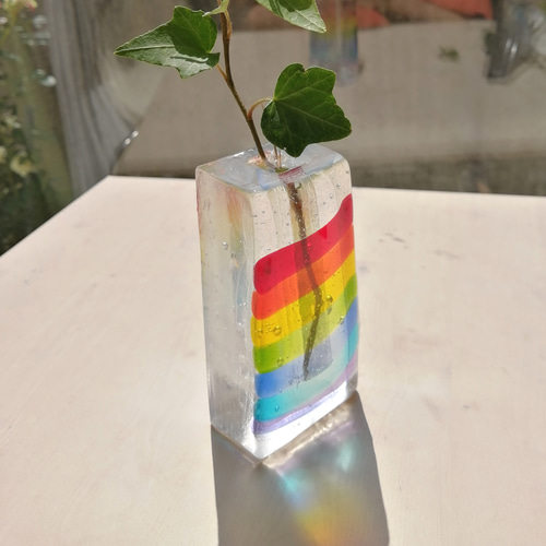 作家物　虹色ガラスの一輪挿し　未使用品 作家物虹色ガラスの一輪挿し未使用品