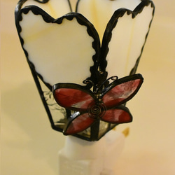 ステンドグラス【LadyBug】ハートと蝶のフットランプ(レッド) 5枚目の画像