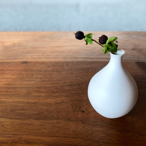注目のブランド ysk 一輪挿し・花瓶・花器 白磁一輪挿し ceramic 11208499 通販 工芸品