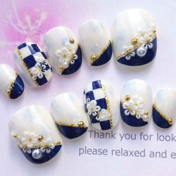つむりん様依頼品♡青と白のお花の市松模様の和柄のネイルチップ♡振袖にも♡43 2枚目の画像