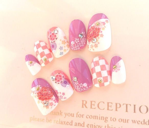 和柄♡かわいい色合い♡ピンクと紫の桜吹雪のネイルチップ◆801 4枚目の画像