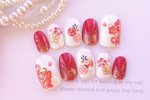 送料無料♡和装や振袖に◇赤と青と金の花の和柄のネイルチップ◇30