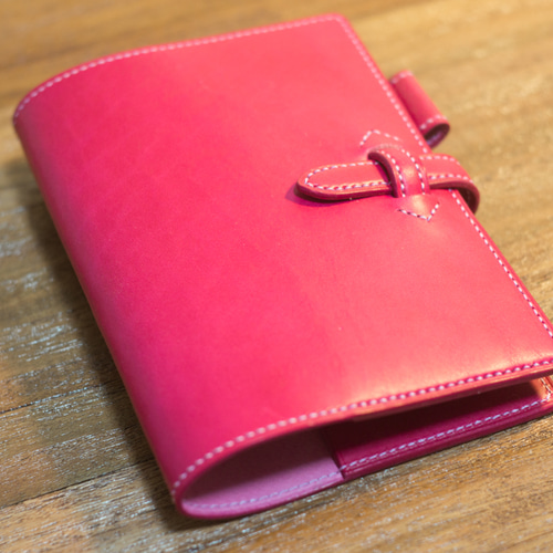 新品●ほぼ日手帳カバー オリジナル レザー コーラルピンク ほぼ日手帳カバー オリジナル リバティファブリックス Sasha Kiora