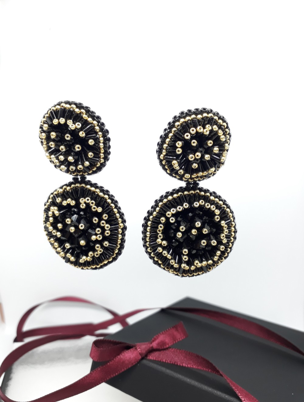 ブラックゴールドビーズイヤリングアクセサリー / 5.80 cm x 3.20 cm