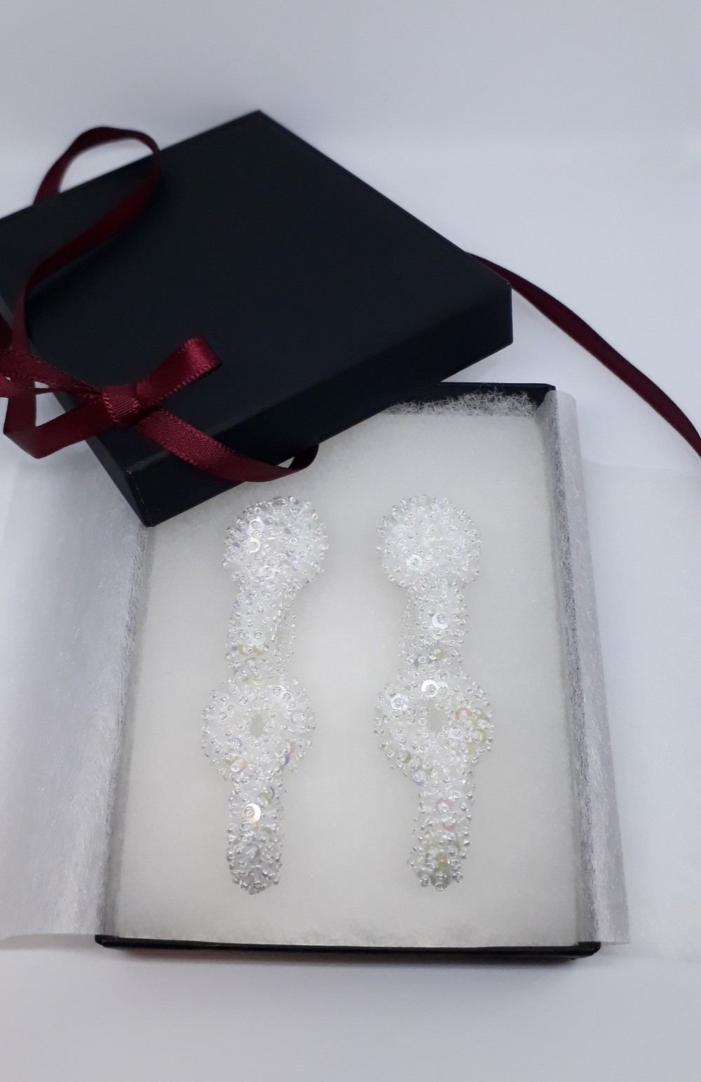 4ホワイトリングビーズイヤリングアクセサリー / 7.00 cm x 2.00 cm