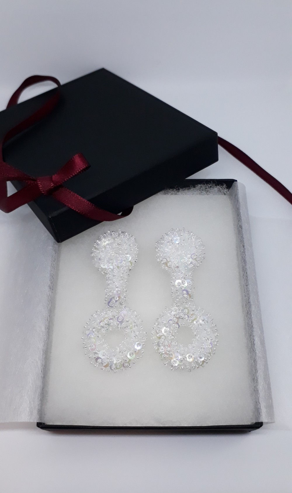 3ホワイトリングビーズイヤリングアクセサリー / 6.00 cm x 2.50 cm