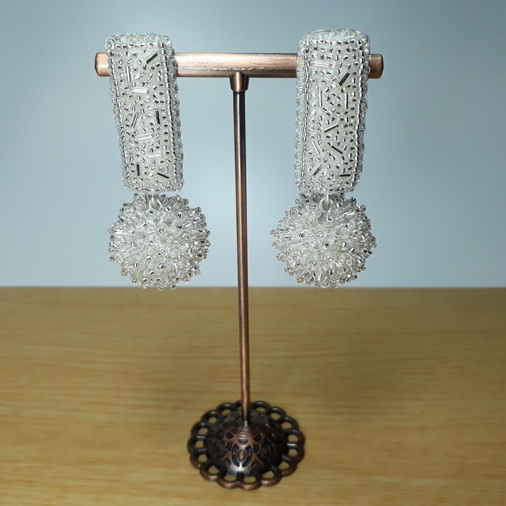 ロングサークルシルバービーズのイヤリングアクセサリー / 6.00 cm