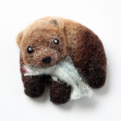 まるまる羊毛ブローチ クマ【受注制作】羊毛フェルトで作られた動物達 2枚目の画像