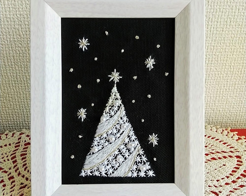 刺繍フレーム　動物たちのクリスマス Amazon | Almmy.6 クリスマス 刺繍キット 3種類 20cm 北欧