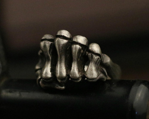 オリジナルの手作りスカルフィストINSレトロパーソナリティヨーロッパ