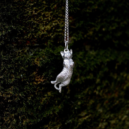 猫　ハンドメイド　シルバーペンダント 0_1cd32d08f4e906a444385b424279