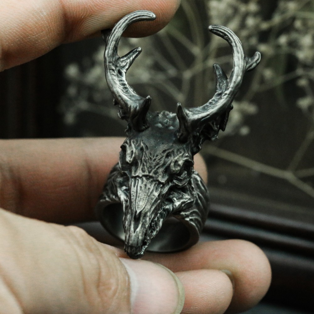 鹿の骨925シルバーリング、ブラックシルバーリング、動物の頭蓋骨、鹿の頭蓋骨リング、ゴシックダークリング