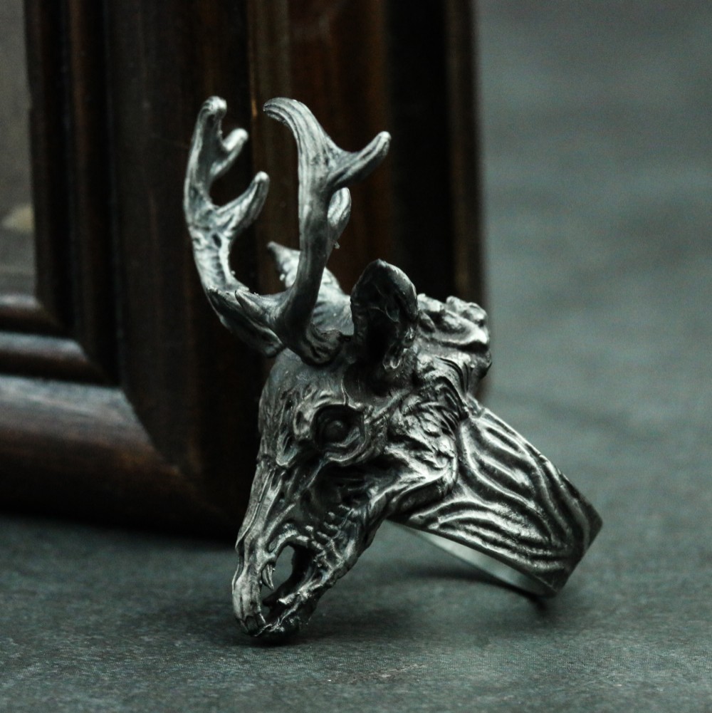 鹿の骨925シルバーリング、ブラックシルバーリング、動物の頭蓋骨、鹿の頭蓋骨リング、ゴシックダークリング