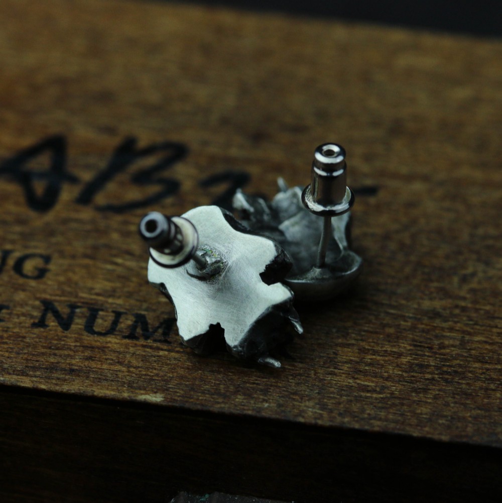 925スターリングシルバースカルピアス