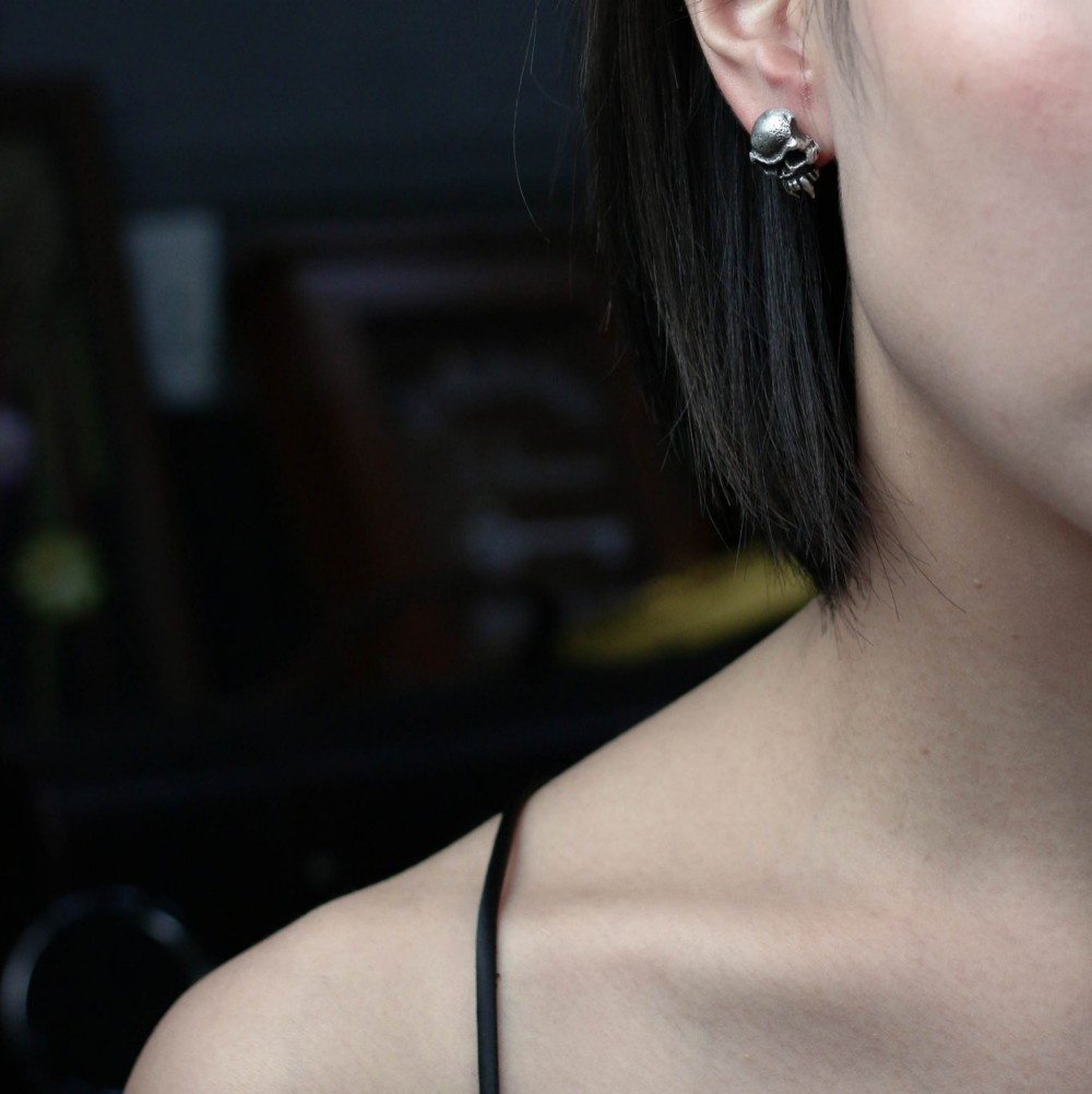 925スターリングシルバースカルピアス