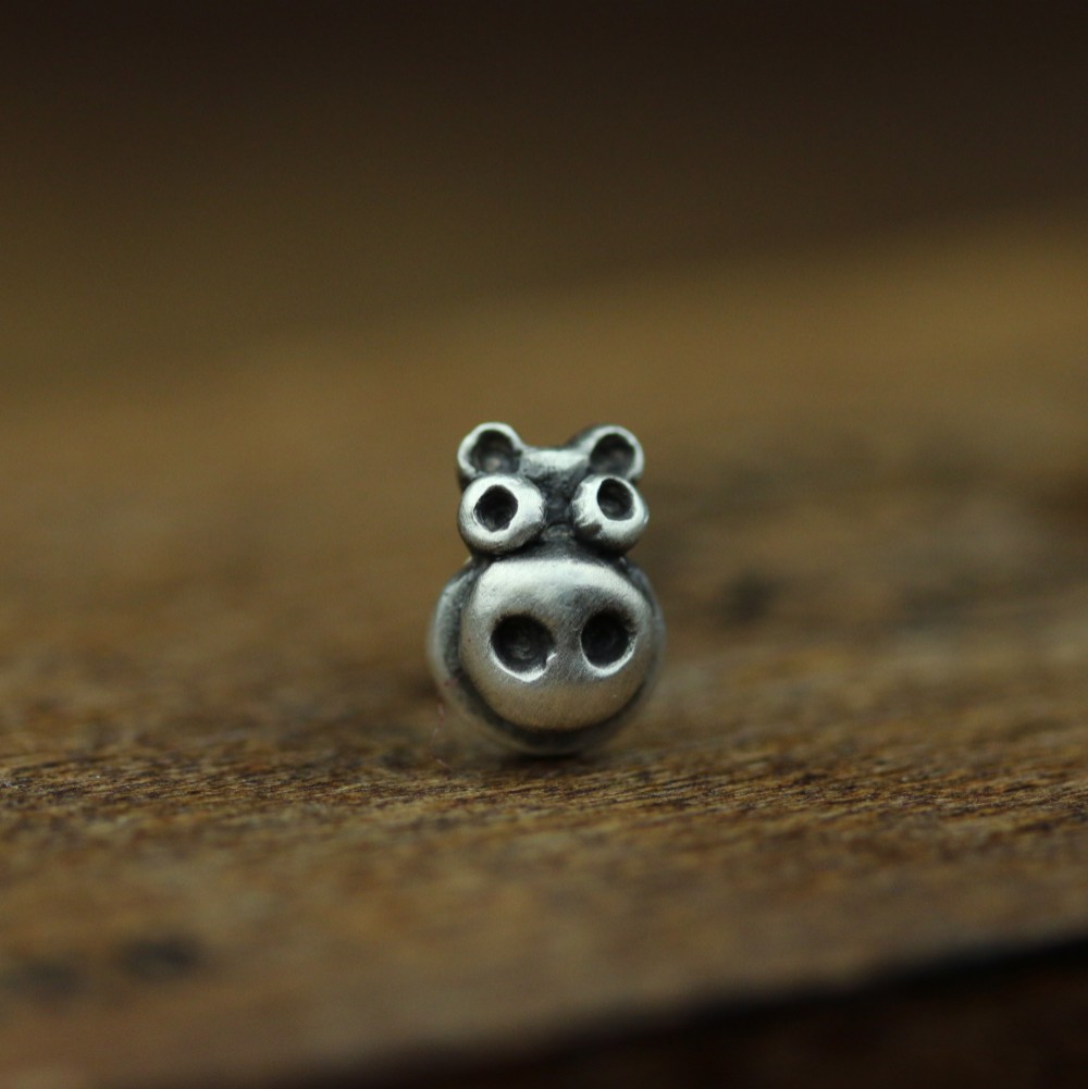 一対スターリングシルバーカーフイヤリングジュエリー、ブルイヤリング、ブルジュエリー-手作り