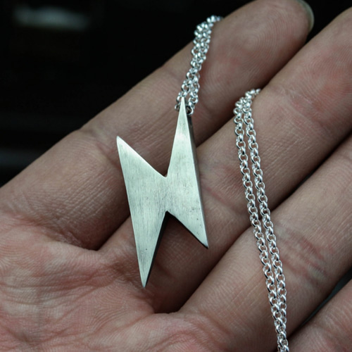 925スターリングシルバーライトニングペンダント、ライトニング