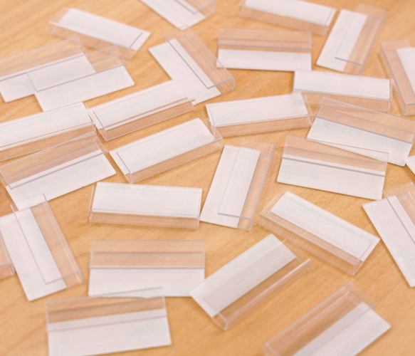 【30個】元祖！日本製　アクセサリー台紙専用 強粘着プラスチックフック ３㎜  A001 7枚目の画像