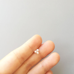 Tsubomi 淡水珍珠耳環（白色） 第2張的照片