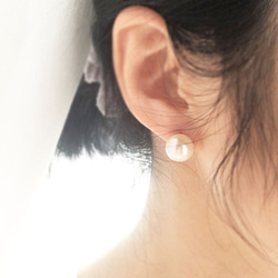 【14kgf】珍貴大圓形淡水珍珠耳環 第4張的照片